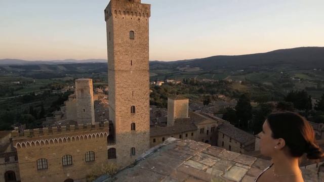 Torre Salvucci - San Gimignano - Medieval Italy смотреть онлайн