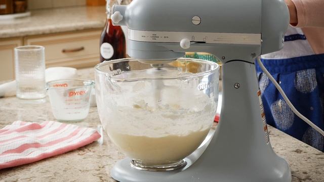 Vanilla Buttercream | Sally's Baking Recipes смотреть онлайн