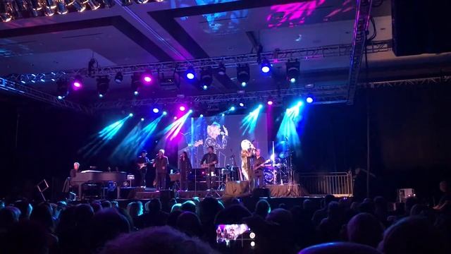 Olivia Newton John Concert Opener: Believe In Magic