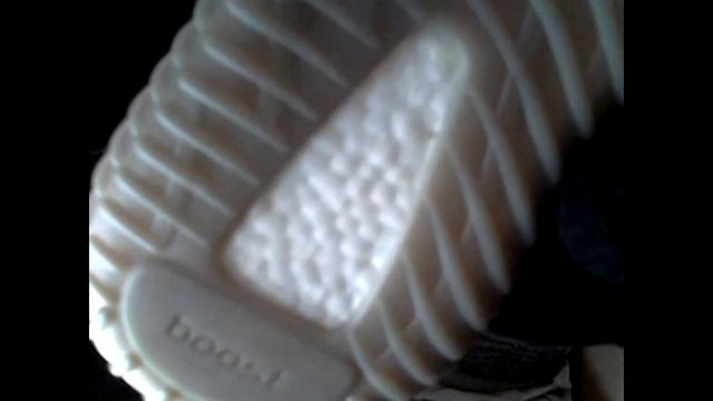 Kanye West Sold Me His Soul Adidas Yeezy Boost 350 V2 Beluga Review смотреть онлайн