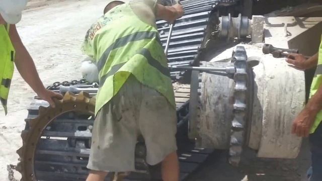How to replace new Sprocket ‪CAT 345 BL‬ movie 2 смотреть онлайн