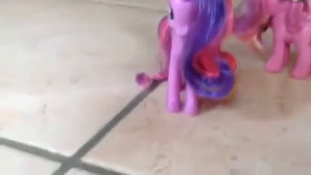 La mia nuova versione pony e twiglith sparkle raimbowPower смотреть онлайн