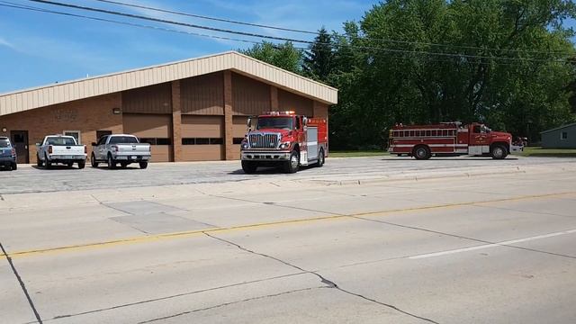 HAFD - NEW Tanker 161 and Grass 181 Responding to Field Fire смотреть онлайн