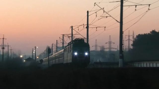Вечерний ВЛ80Т-2027 с поездом 148 Киев — Одесса смотреть онлайн