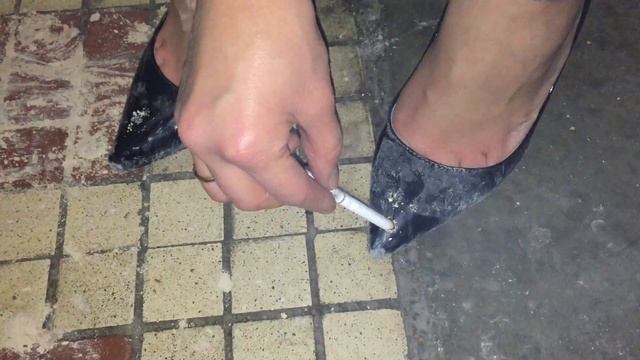Christian louboutin high heels abused, high heels broken, high heels destruction, shoe abuse (# 048 смотреть онлайн