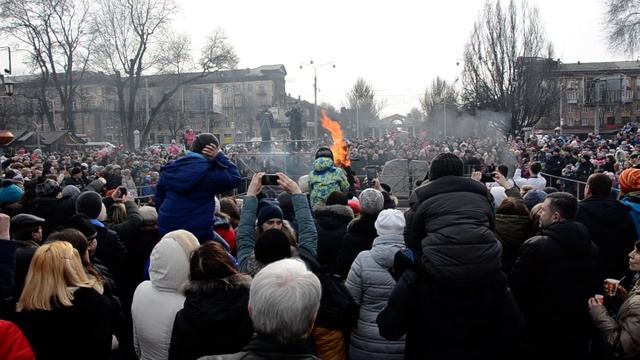 Запорожье.Масленница.Площадь Маяковского.2017 смотреть онлайн
