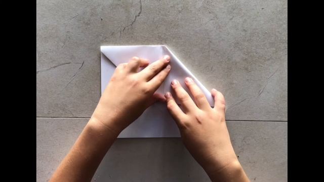 How to make an easy origami plane that make’s a lot of tricks смотреть онлайн