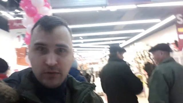 33 часть Кубус 22 декабря 2018 год Обзор всего Торгового Комплекса! Выборг смотреть онлайн