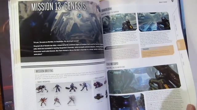 Halo 5 Guardians Collector's Edition Strategy Guide Flip Through смотреть онлайн