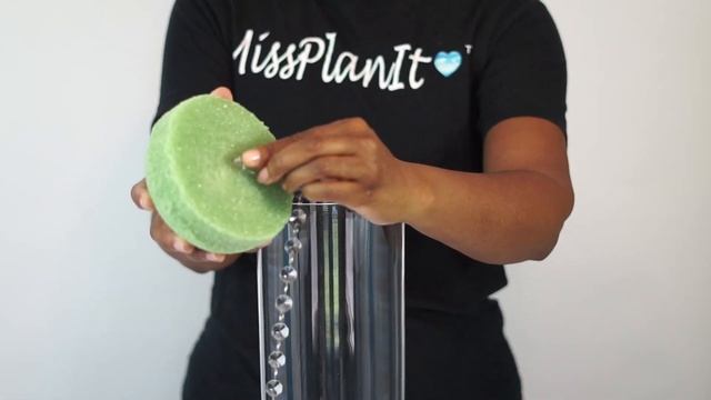 2 for 1 Blue Sparkle Aisle Wedding Decor| Weddings on a Budget! |DIY Tutorial смотреть онлайн