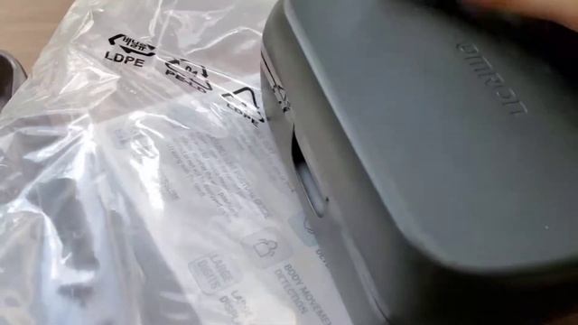 Unboxing Omron Wrist Blood Pressure Monitor HEM-6221 смотреть онлайн