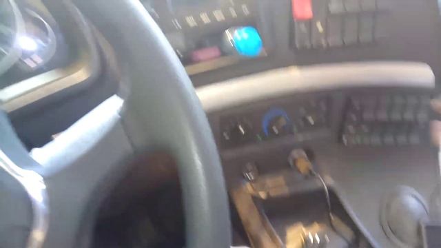 HOW TO DUMP A SHACMAN DUMPTRUCK H3000 смотреть онлайн