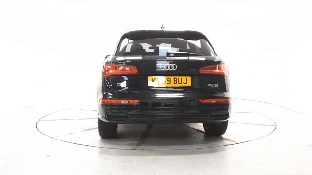 KT69BUJ - Audi Q5 2.0 TDI 40 Black Edition SUV 5dr Diesel S Tronic quattro ... смотреть онлайн