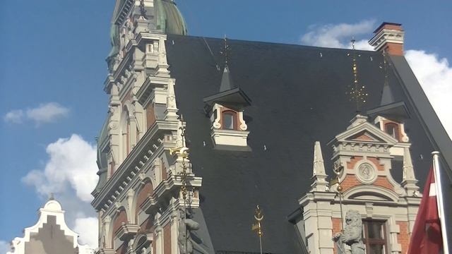 в Риге 17 8 2014 на Ратушной площади смотреть онлайн