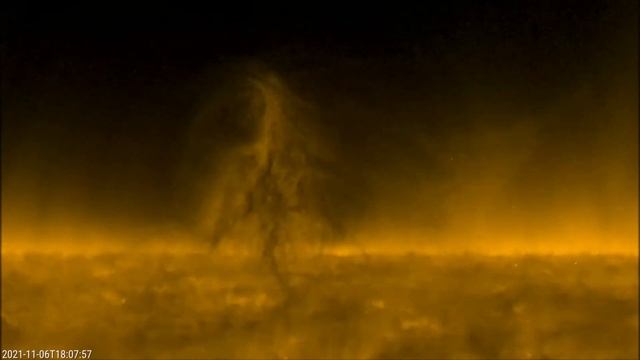 Ответ: Солнце, солнечные лучи, космос ... смотреть онлайн