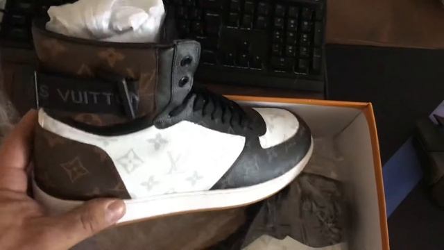 Louis Vuitton Rivoli review quick review смотреть онлайн