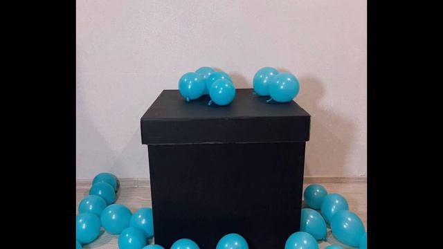 Коробка-сюрприз с мини-шарами "Тифанни" (A surprise box with Tiffany mini balls) смотреть онлайн