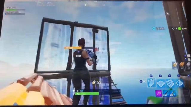 1v1 *pro* Xbox player on Nintendo switch:D смотреть онлайн