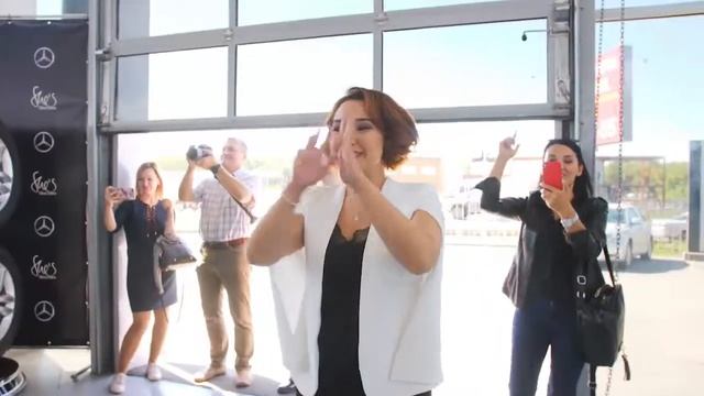 Вручение автомобиля Mercedes - Ажар смотреть онлайн