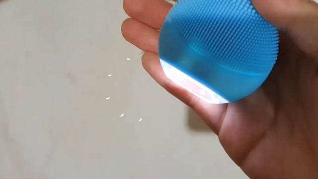 เบลล์รีวิว Foreo Luna GO! เครื่องล้างหน้าที่คุ้มราคาที่สุดของ Foreo — Belle Nitchakul смотреть онлайн