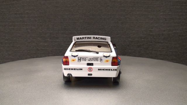 Mini-Z Lancia Delta No 4 MZX402M смотреть онлайн