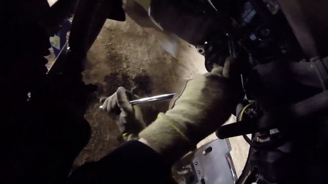 [Peugeot 307] Joint du carter d'huile (1/3) Démontage смотреть онлайн
