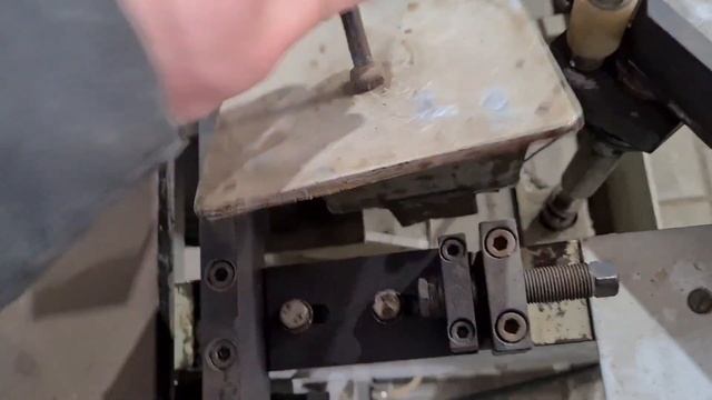 Кромкооблицовочный станок бу Jaroma смотреть онлайн