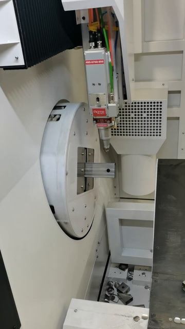 Rectangular Tube Cut by ACME 2000W LT-6017D Tube Laser Cutting Machine смотреть онлайн