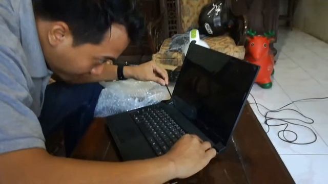 Cara Mengganti Keyboard Laptop Lenovo B460 смотреть онлайн