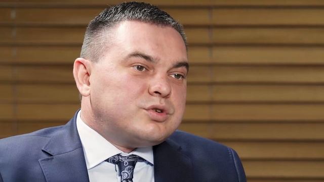 Анонс програми "Потрібна розмова" з політиком Олександром Білаком смотреть онлайн