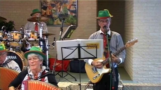 Harmonica Club Ruurlo - Tief Drin Im Böhmerwald (2012)