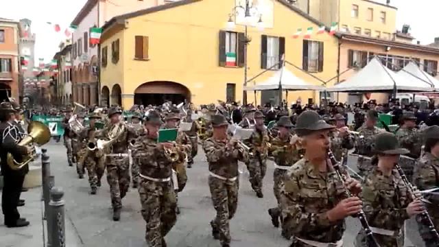 Raduno Alpini a Castel San Pietro Terme 2013. (6) "Pillole" del raduno. смотреть онлайн