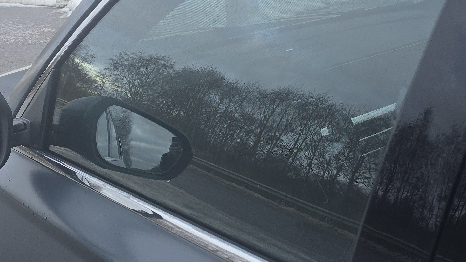 Каркасные шторки на Geely Monjaro - съёмная тонировка смотреть онлайн