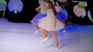 Mira Sofia canta extraordinario