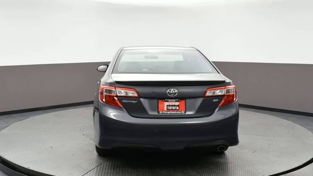 2014 Magnetic Gray Metallic Toyota Camry 4dr Car #P11325 смотреть онлайн