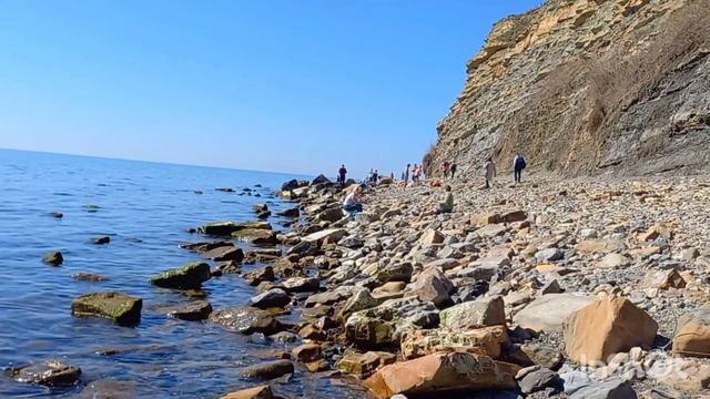 АНАПА. 07.04.22г. +15. Сегодня  тепло и нет ветра. Высокий берег. Тургеневский спуск.