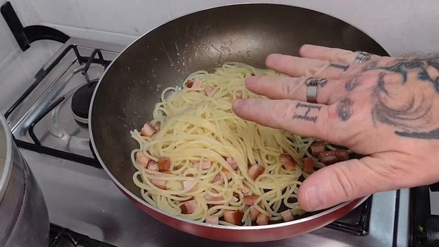 COMO FAZER MACARRÃO CARBONARA IGUAL DE RESTAURANTE DE RICO | Marcelo Berlinski смотреть онлайн