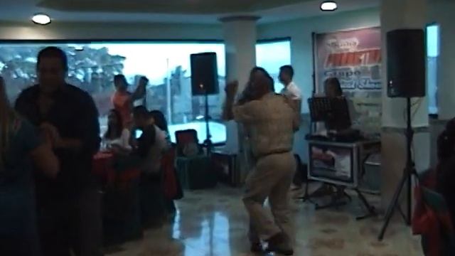 Renny Productions Grupo Tropical Show, C.A. 07-12-12 Parte 1 смотреть онлайн