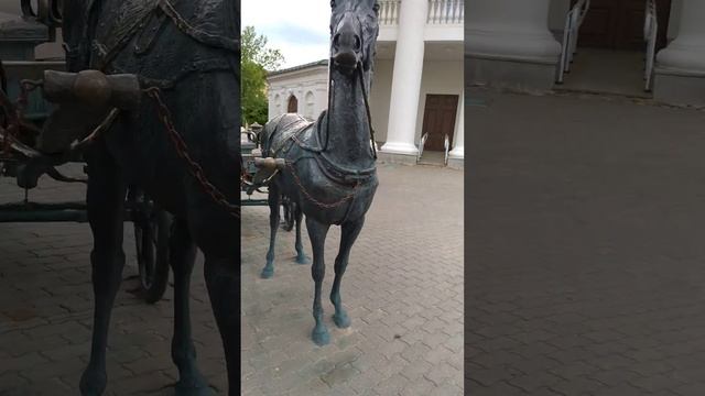 около ратуши