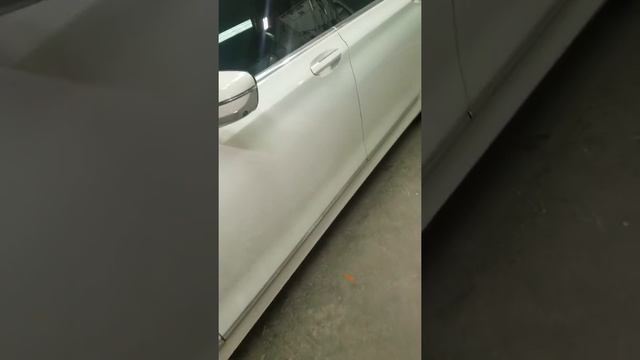 BMW 740e смотреть онлайн