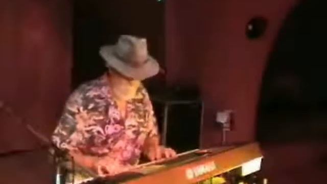 Várkonyi András Bamboleo.wmv смотреть онлайн