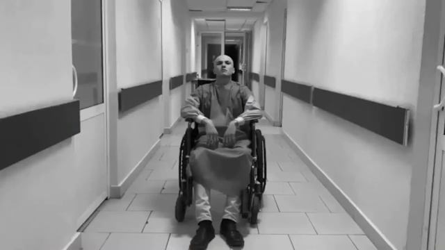 Ребята давайте встречать все болезни с улыбкой. смотреть онлайн