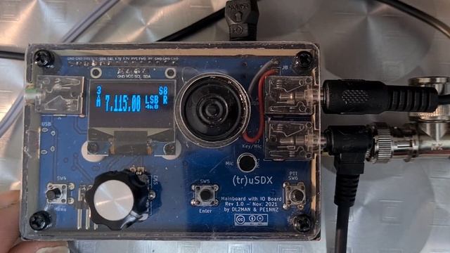 Trusdx 5 band tranceiver first test with ATU100 antenna tuner.. смотреть онлайн