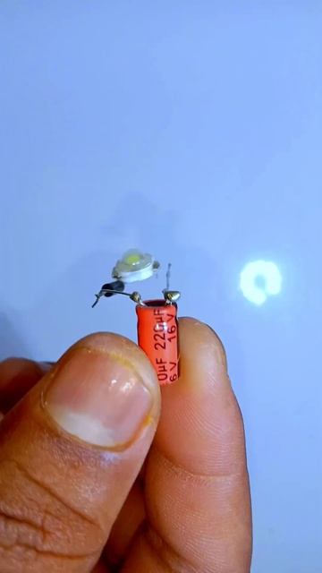 Simple idea with a Make Capacitor Circuit#shorts #ytshorts смотреть онлайн