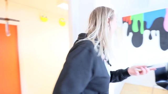 PRANKAR ALLA I PANDAI-HUSET! смотреть онлайн