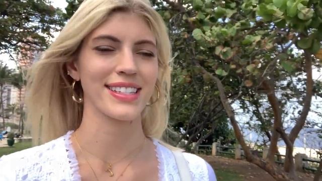 Come to Cuba with Me! | Ringing in 2019! | Devon Windsor смотреть онлайн