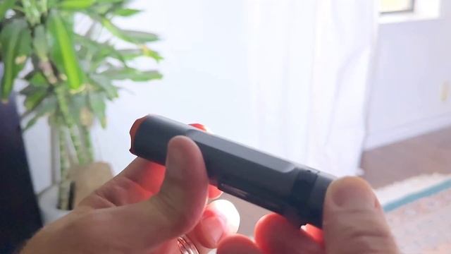 NEBO Mini Larry Compact 500 Lumen Rechargeable, Waterproof Pocket Flashlight смотреть онлайн