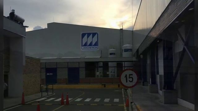 Magnetron Factory Tour смотреть онлайн