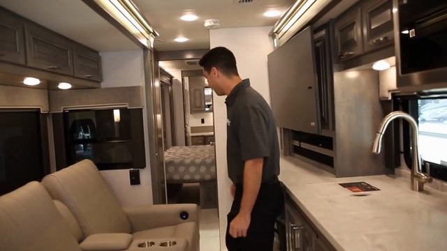 2024 Renegade Explorer 40ERB for sale at The RV Shop in Baton Rouge, LA! смотреть онлайн