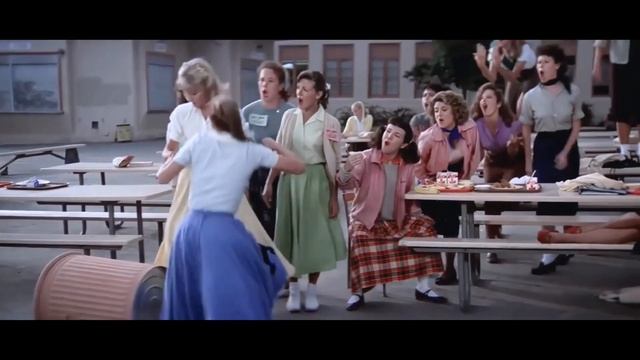 (From Grease)  🎼Olivia Newton-John And John Travolta🌞🌙🌊Summer Nights